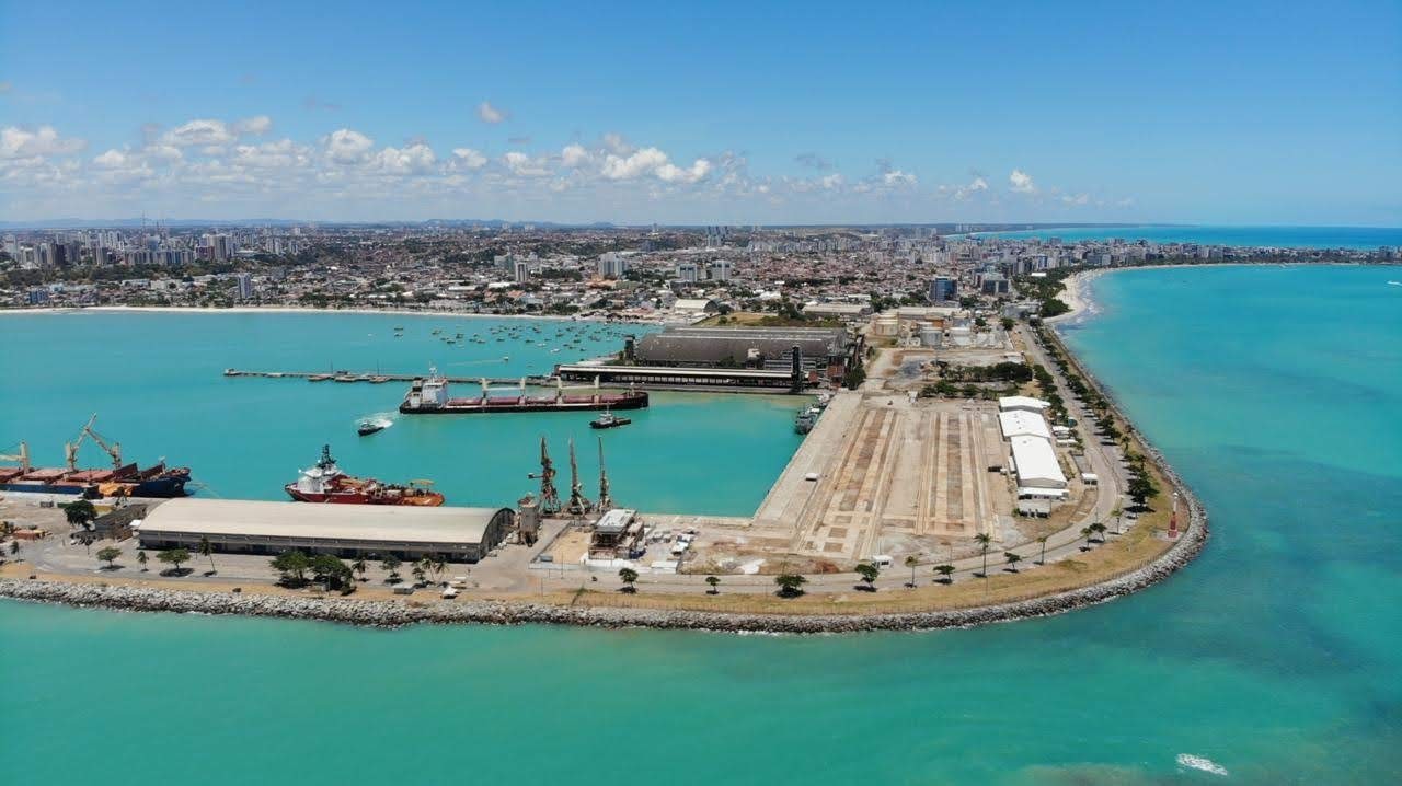 Porto de Maceió assina contrato de operação offshore