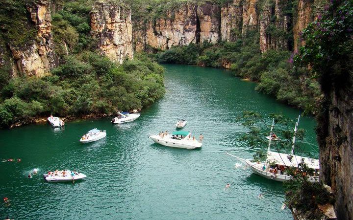 Serviço Geológico do Brasil avalia fenômeno geológico em cânion de Minas Gerais