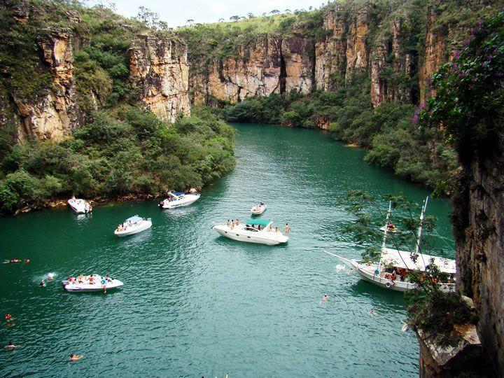 Serviço Geológico do Brasil avalia fenômeno geológico em cânion de Minas Gerais