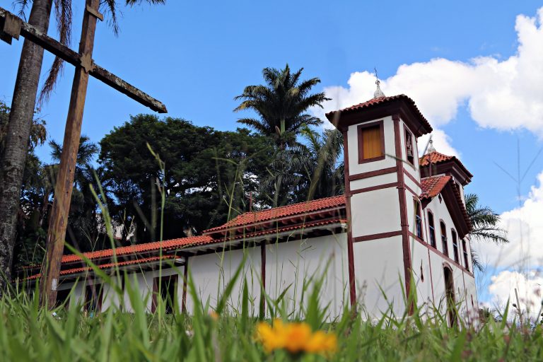 Congresso promulga emenda constitucional que isenta templos religiosos alugados de IPTU