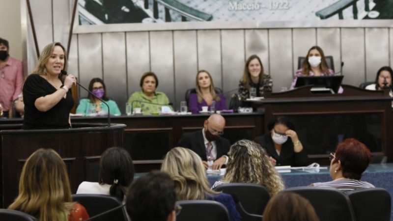 Natália Von Sohsten defende ampliação de debate sobre paridade em espaços de poder