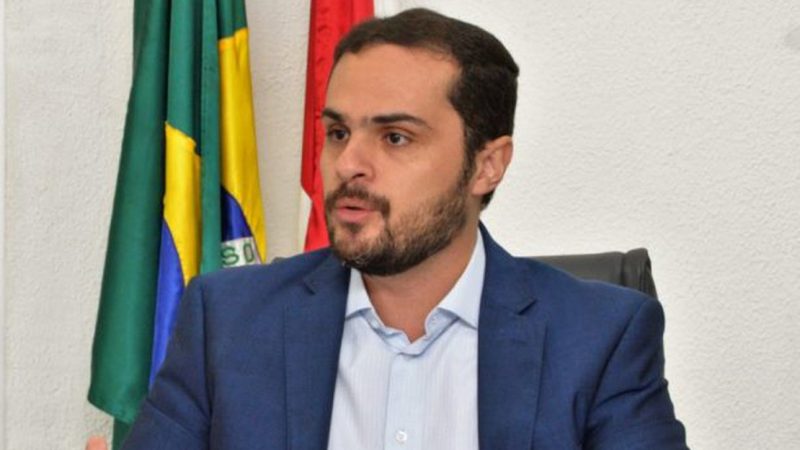 Alexandre Ayres anuncia pré-candidatura a deputado estadual