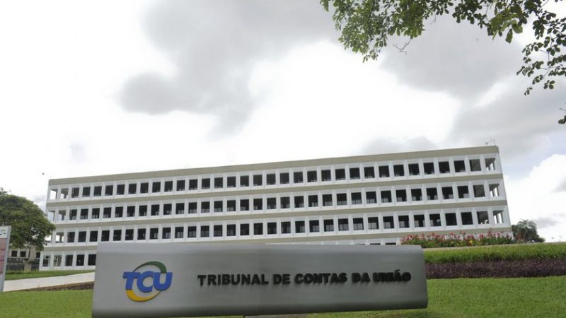 Ministro do TCU suspende compra de kits de robótica para municípios de Alagoas pelo FNDE