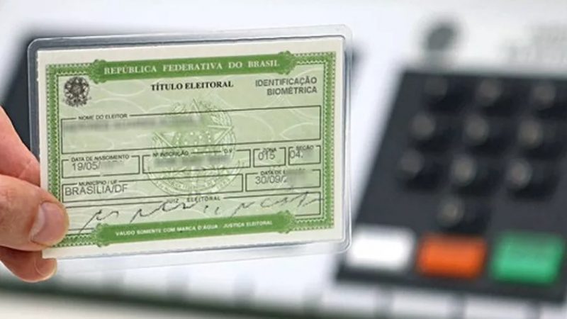 Ação gratuita busca auxiliar quem precisa regulamentar o título de eleitor