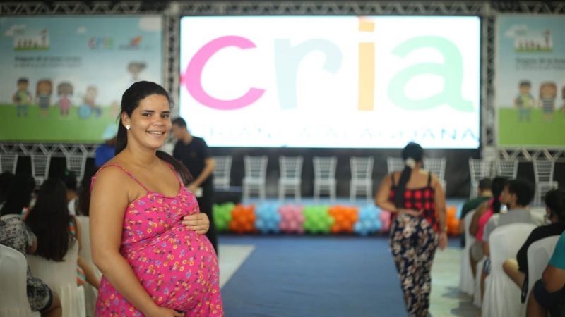 Arena CRIA em Maceió: Governo de Alagoas entrega 700 enxovais para mães e seus bebês