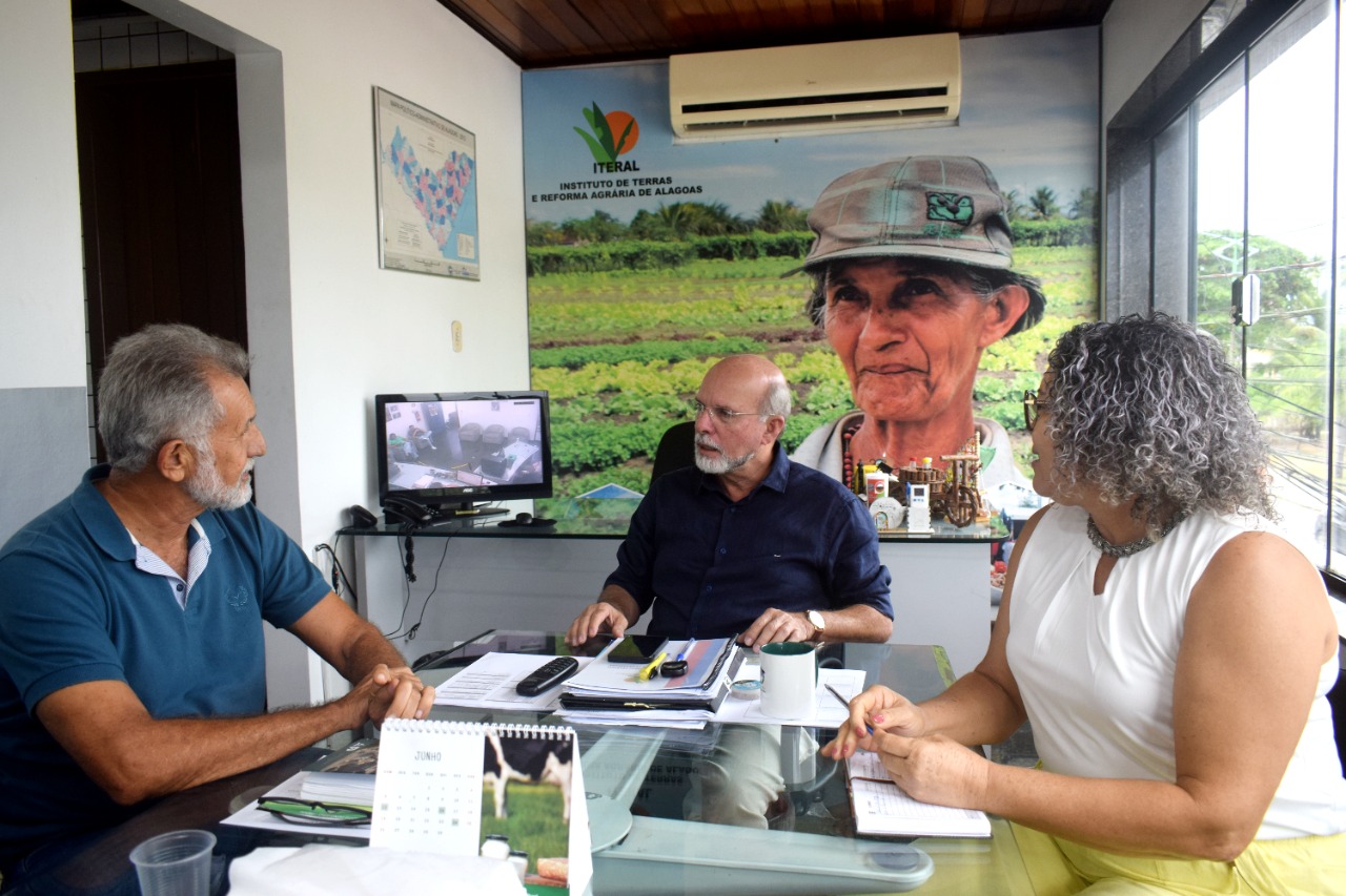 Pesquisador da Embrapa conhece o Projeto Feira Agrária do Crédito Fundiário