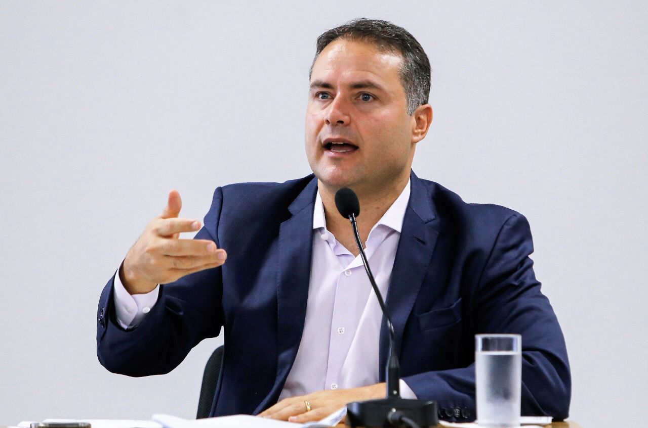 Com 57% da intenção de votos, Renan Filho segue líder para o Senado
