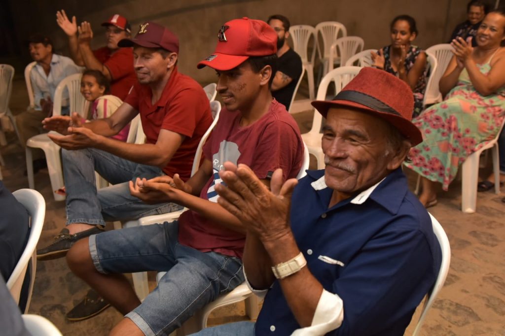 Tradição do repente une música e poesia em Arapiraca