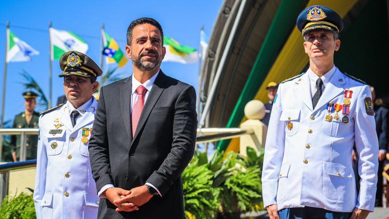 Paulo Dantas comanda desfile de 200 anos da Independência, em Maceió