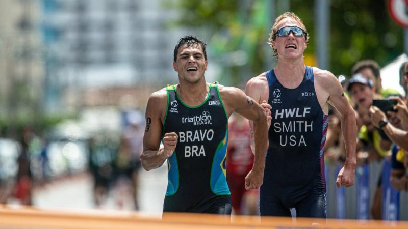 Atleta brasileiro, Antonio Bravo, vence o Mundial Universitário de Triathlon em Maceió