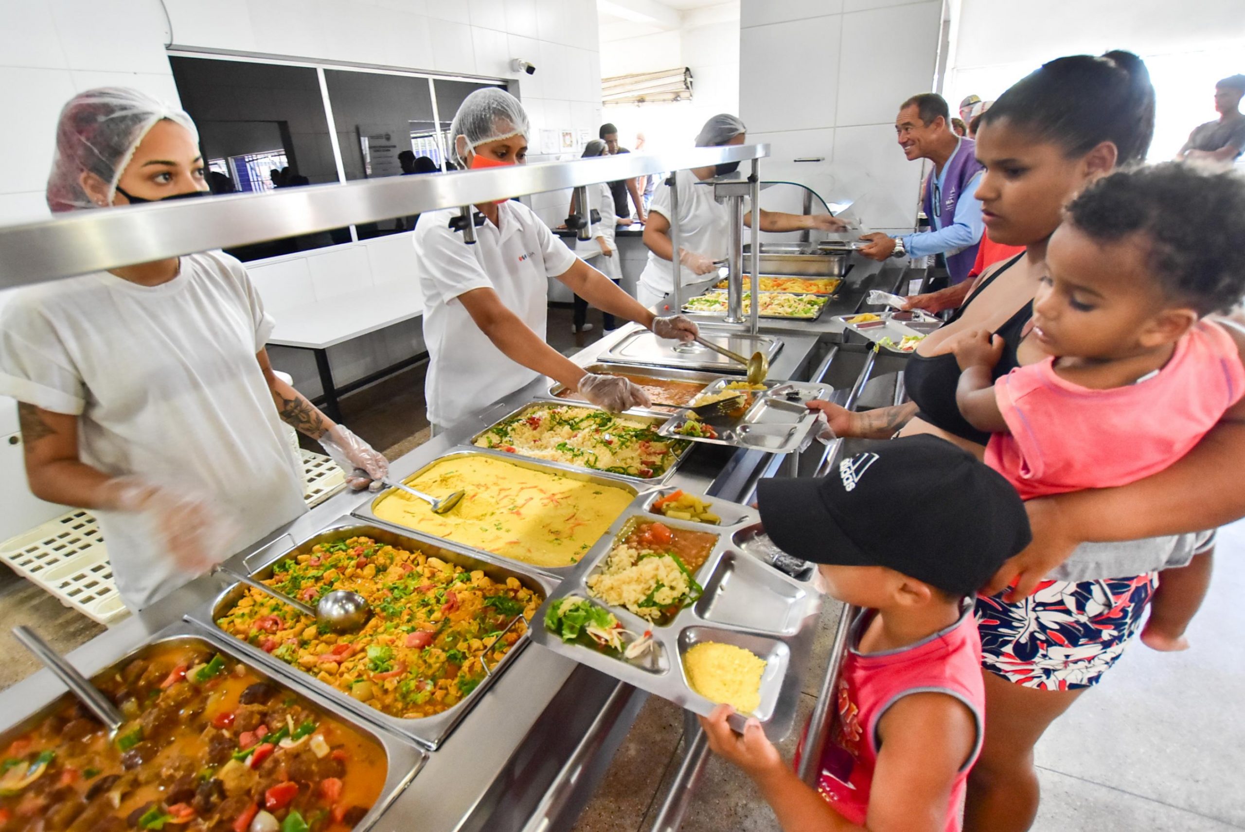 Com 4.500 refeições diárias, restaurantes populares potencializam Programa Pacto Contra a Fome em Alagoas