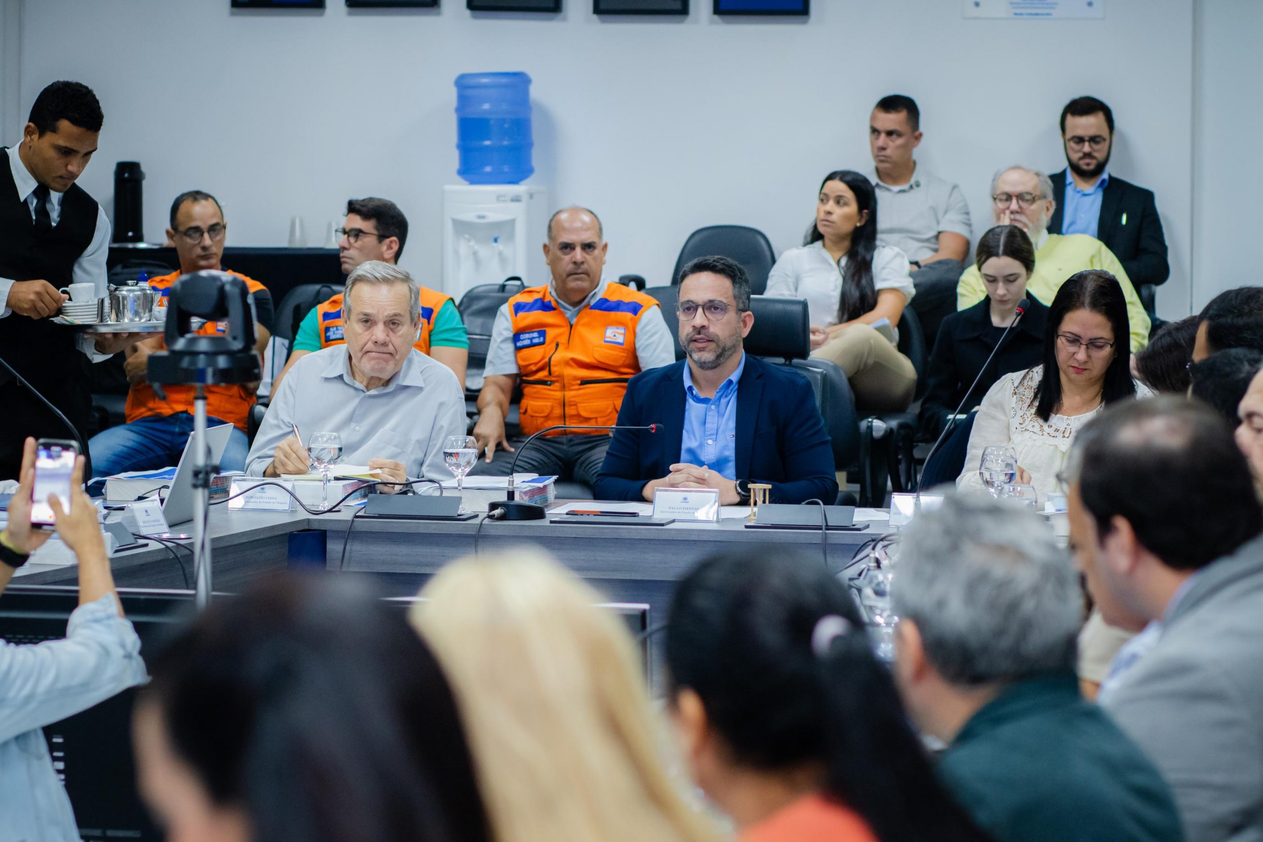 Paulo Dantas apresenta balanço semestral ao vivo